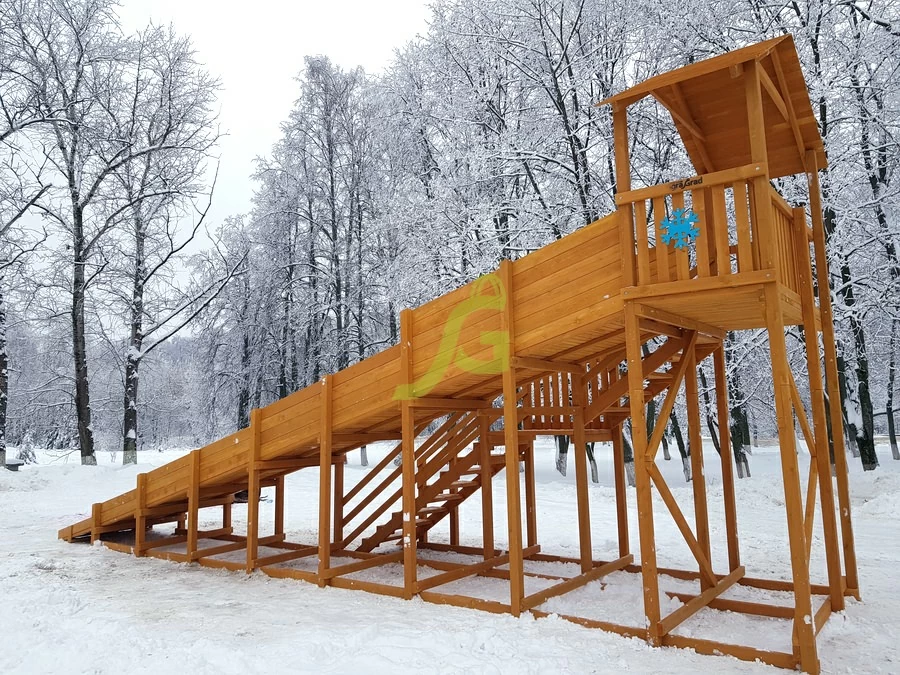 Зимняя горка "IgraGrad Snow Fox (Домик)", скат 10 м, без окраски