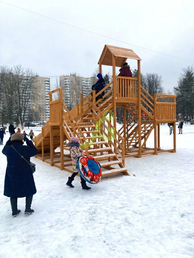 Зимняя деревянная горка "IgraGrad Snow Fox 12 м" с двумя горками (две лестницы), без окраски