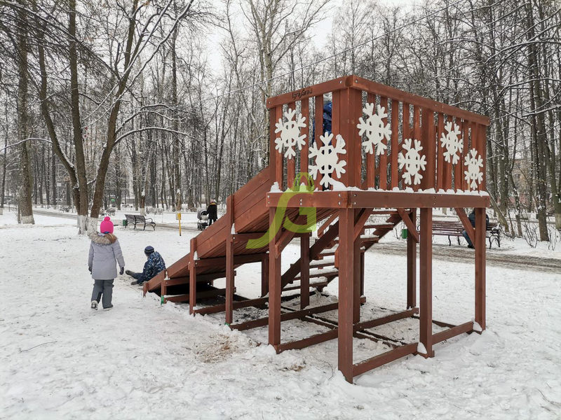 Деревянная зимняя горка "IgraGrad Snow Fox", скат 4 м, без окраски
